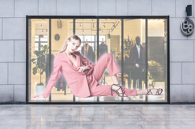 時(shí)尚潮流“新寵”！看LED透明屏如何風(fēng)靡市場(chǎng)！